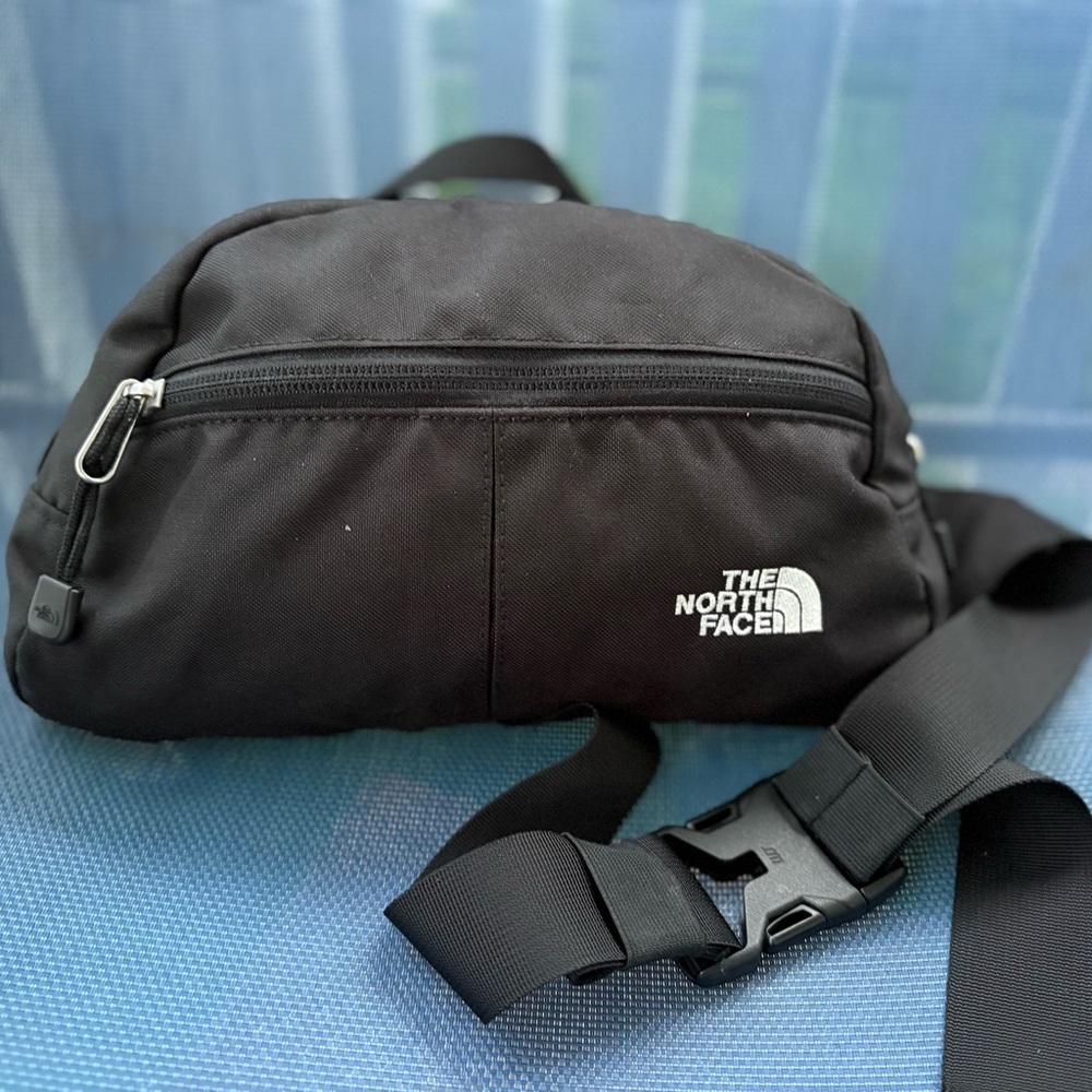 North Face Fanny Pack Black Waist Bag Biker Lumbar Support Adjustable Outdoors